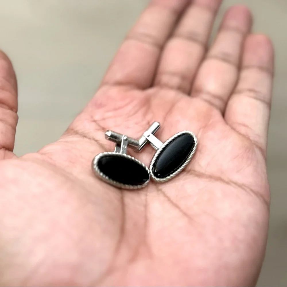Vintage Destino Stamped Black Onyx Cufflings